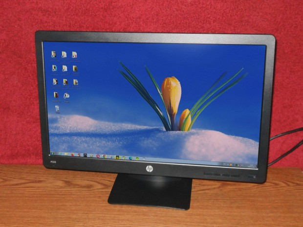 HP 22" Full HD LED Monitor (VA paneles)