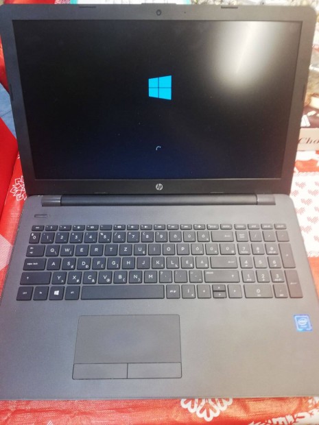 HP 250 G6 Notebook laptop , j akkuval