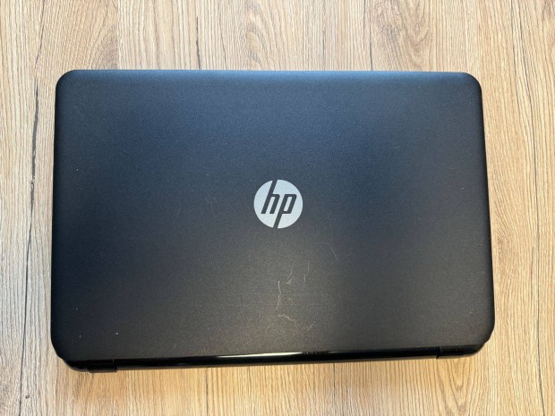 HP 250 notebook - i3-4005U, 8 GB RAM, 240 GB SSD, HDMI