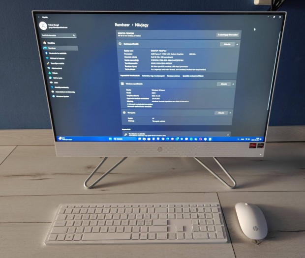 HP 27 All-In-One (AIO) PC