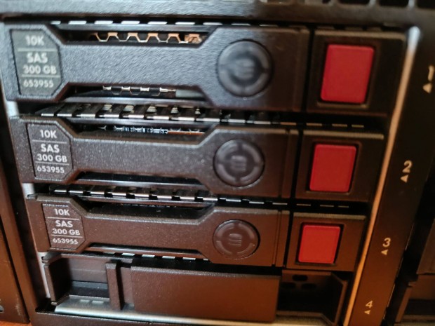 HP 300GB 10K SAS HDD új típusú kerettel eladó