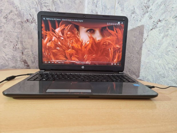 HP Compag 250 G3 Laptop Intel N2840 /4Gb/500Gp J Akku Szmla/ Szp 