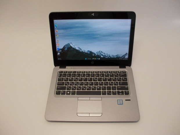 HP Core i5 rint kijelzs laptop 8Gb Ram 256Gb SSD
