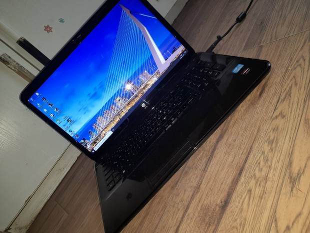 HP DV7 i7 laptop