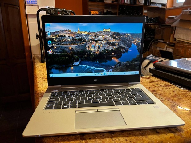 HP Elitebook 735 G6 - Ryzen3 Pro, Full HD, Radeon Vega6 !