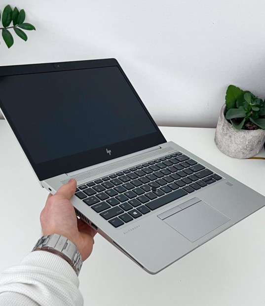 HP Elitebook 735 g6 | Ryzen 5 Pro 3500u | 8/256 - Win11