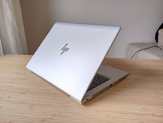 HP Elitebook 830 G5 / 13,3" / i5-7300U / 16GB RAM / 256GB SSD