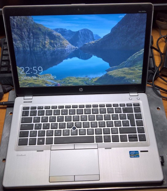 HP Elitebook Folio 9470m , Intel Core i7-3687U , 4 GB RAM , töltő