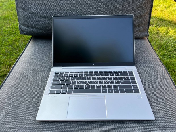 HP Elitebook laptop - Ryzen 3-4450U/16GB RAM/256GB SSD