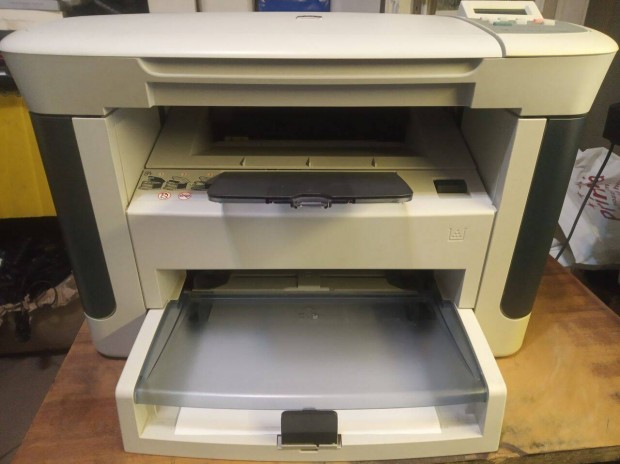 HP LJ M1120 MFP fekete - fehr lzer nyomtat msol - szkenner