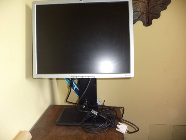 HP LP2065 monitor