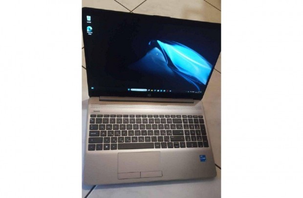 HP Laptop 250 G9