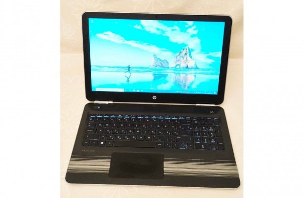 HP Pavilion 15-AU112NH laptop, j akku, Windows 10 Pro