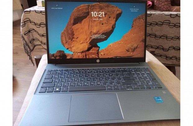 HP Pavilion 15" IPS 11gen i3 16Gb ram 256gb SSD aluhz jszer laptop