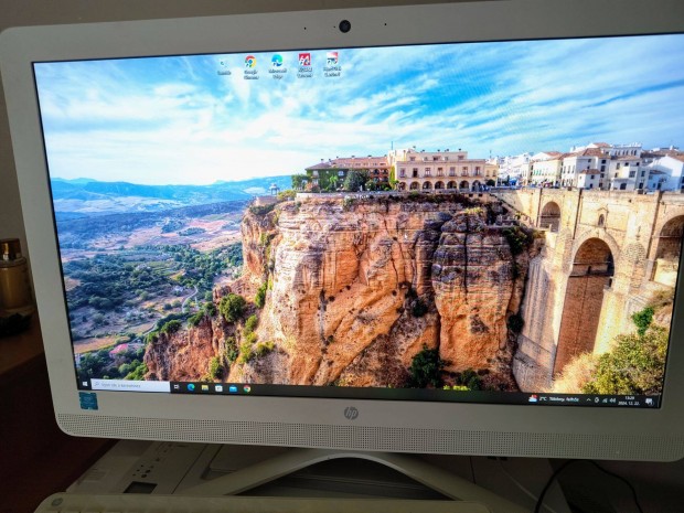 HP Pavilion 24-x055ng monitor PC