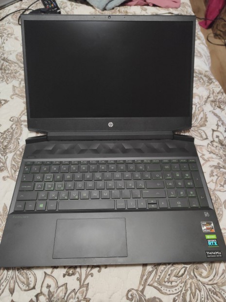 HP Pavilion Gaming Laptop 15-ec2xxx
