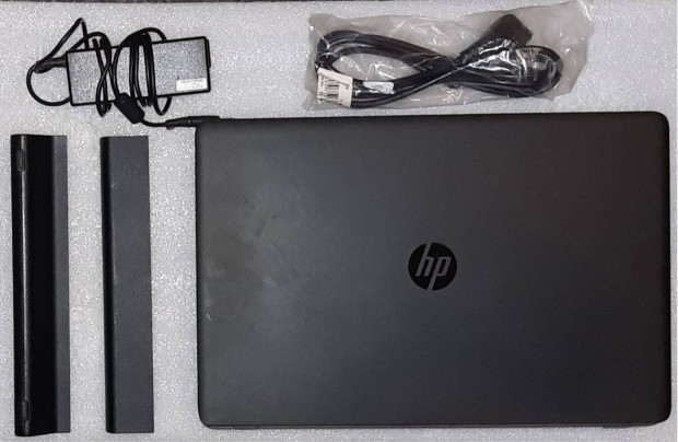 HP Probook 470 G2 17.3" laptop notebook Magyar billentyűzet 2db aksi