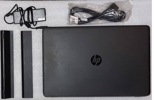 HP Probook 470 G2 17.3" laptop notebook Magyar billentyűzet 2db aksi