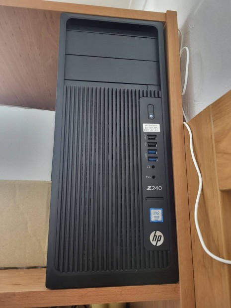 HP Z240 workstation