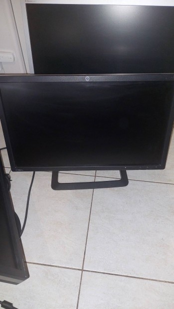 HP Zr2240w - 22" Fhd monitor, display, HDMI, dsub, dvi, 4usb port!