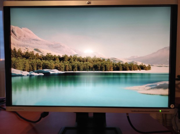 HP compaq monitor 24"