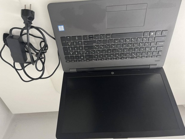 HP laptop 15" 4GB ram, Intel core i5 2.7Ghz 