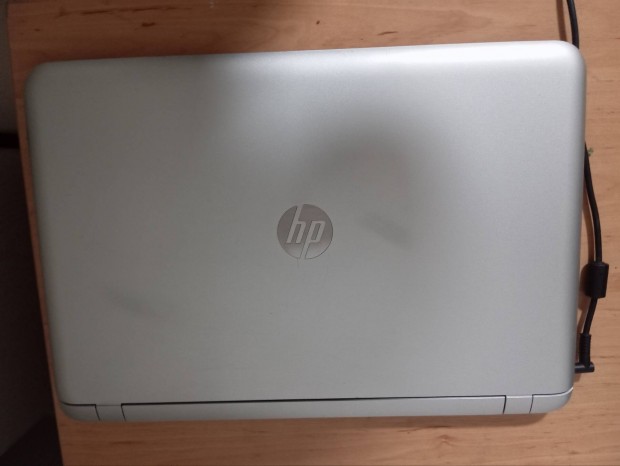 HP laptop 17" kijelz 1TB hdd