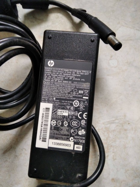 HP laptop (notebook) töltő 90W