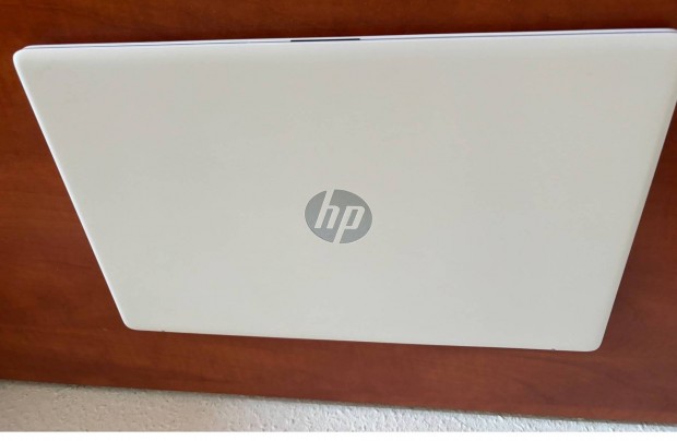 HP laptop elad