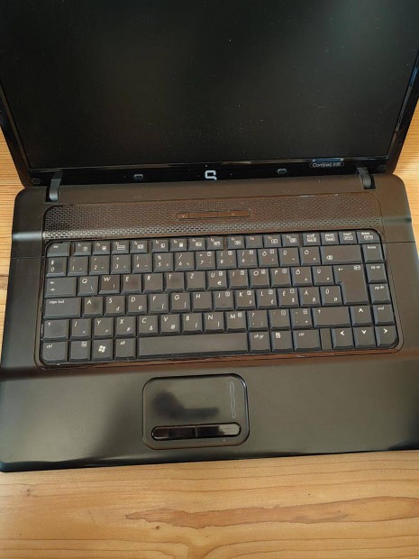 HP laptop elad - Compaq 615