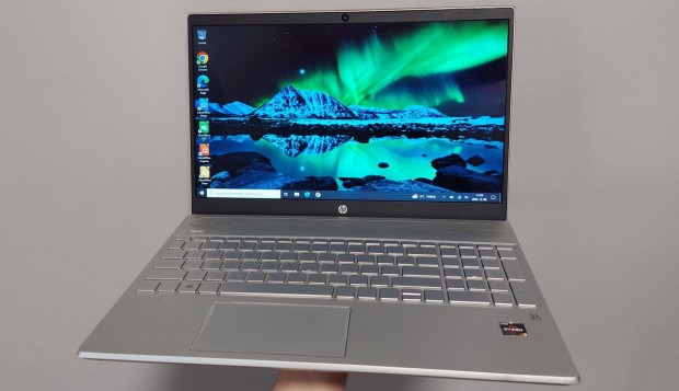 HP laptop rintkijelzvel, Ryzen 3, 8GB RAM, 480GB SSD