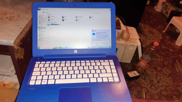 HP laptop sttkk