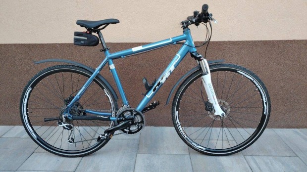 HT 28"-os olaj- tárcsafékes, aluvázas teleszkópos, MTB minőségi kerékp