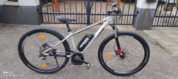 HT 29es nmet elektromos kerkpr pedelec ebike XT Bosch, olajfk