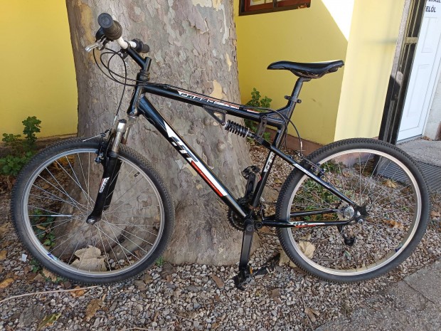 HT mountain bike 26 os