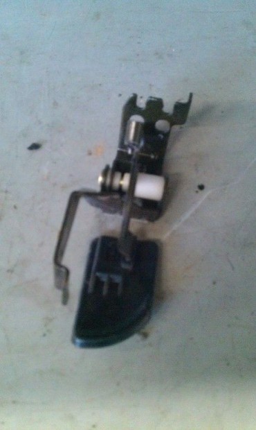 HYUNDAI COUPE, HYUNDAI ELANTRA HANDLE ASSY-FUEL FILLER DR eladó