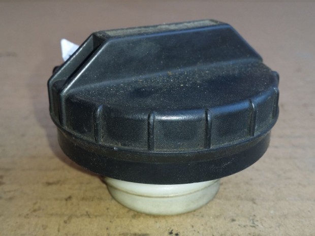 HYUNDAI H 100 GRACE CAP ASSY-FUEL FILLER elad