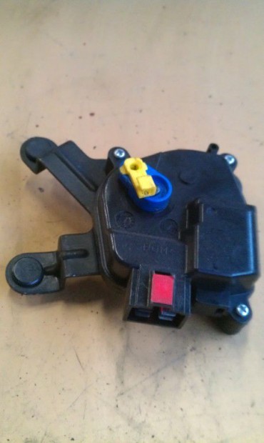 HYUNDAI I10 ACTUATOR-T/GATE O/S elad