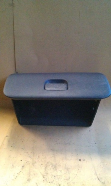 HYUNDAI I10 HOUSING-GLOVE BOX elad