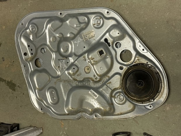 HYUNDAI IX 20 BAL ELSŐ ABLAKEMELŐ SZERKEZET eladó