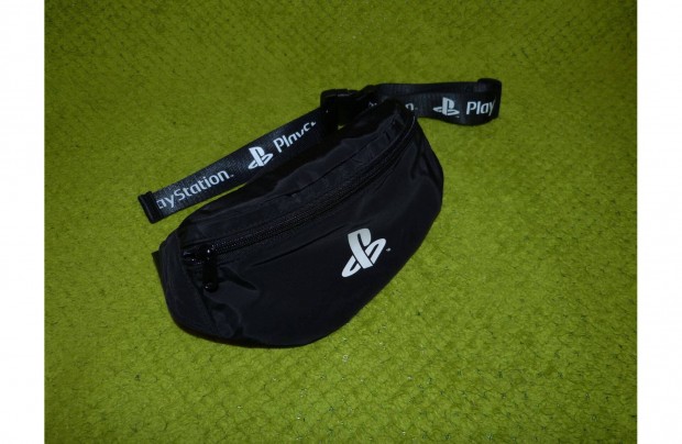 H&M Playstation övtáska