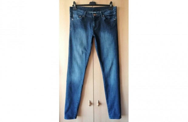 H&M Super Skinny ni farmernadrg 31-es (M-es)