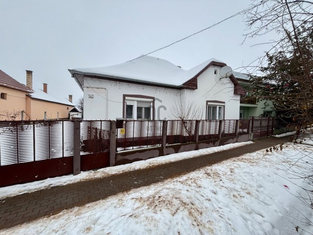 Ha nem tal�lsz olyan h�zat amit elk�pzelt�l magadnak, alak�tsd ki ebb�