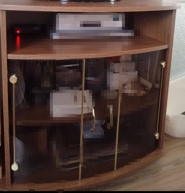 Hagyat�kb�l elad� b�torok