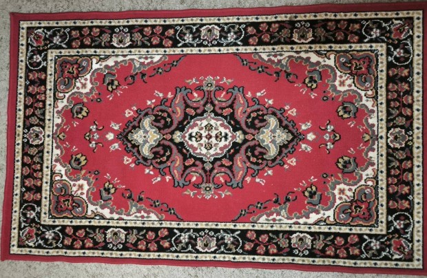 Hagyom�nyos, 100x160 cm-es sz�nyeg elad�
