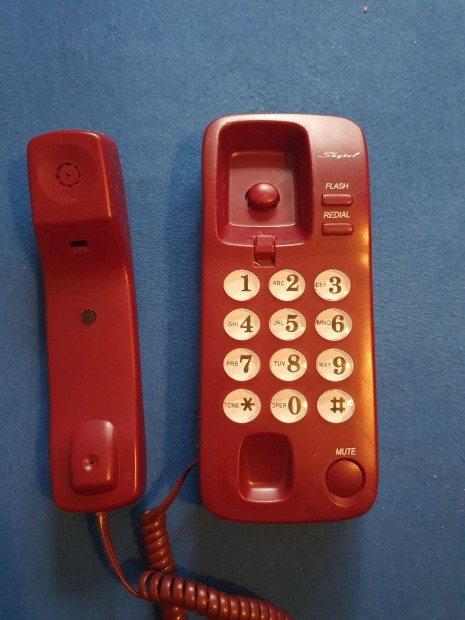 Hagyományos vezetékes nyomógombos asztali vagy fali telefon eladó !