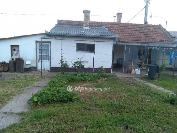 Hajd�b�sz�rm�nyi elad� 51 nm-es h�z