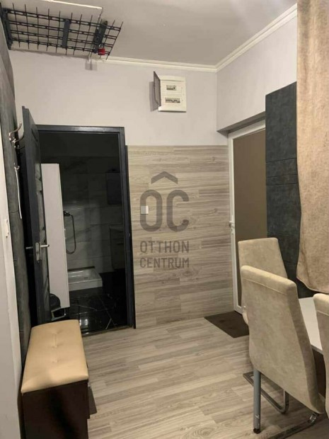 Hajd�b�sz�rm�nyi elad� t�gla csal�di h�z