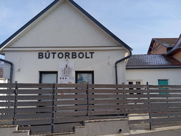 Hajd�hadh�z, Sz�chenyi utca 8