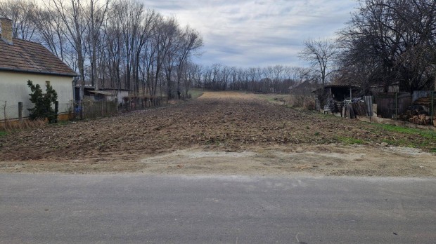 Hajd�s�mson R�zsa utc�ban telek elad�